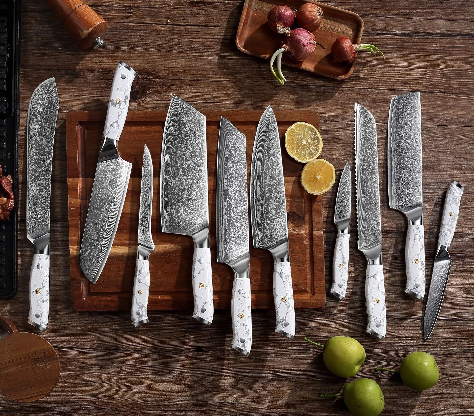 Damascus pattern chef's knife with a 21cm VG10 steel blade on a dark background.