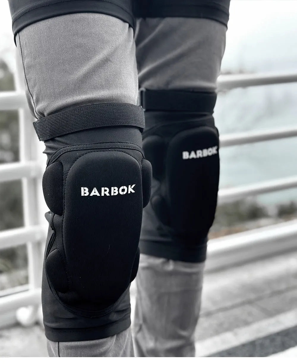 Black Spandex and NBR foam hip protection pad for sports like roller skating and skateboarding.