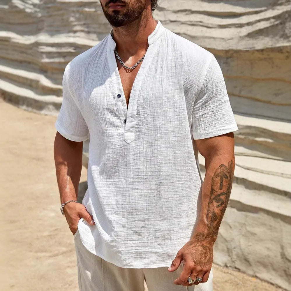 Men's solid colour short-sleeved shirt with stand collar in regular fit