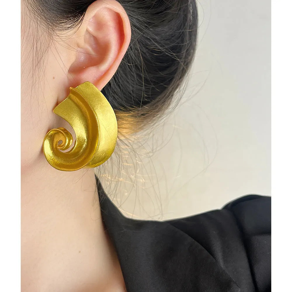 Gold and silver retro geometric ear studs with 5cm alloy construction and electroplated finish