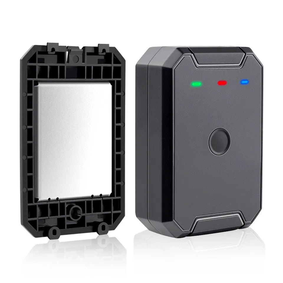Black GPS car locator device with 6000mAh battery and ceramic antenna.