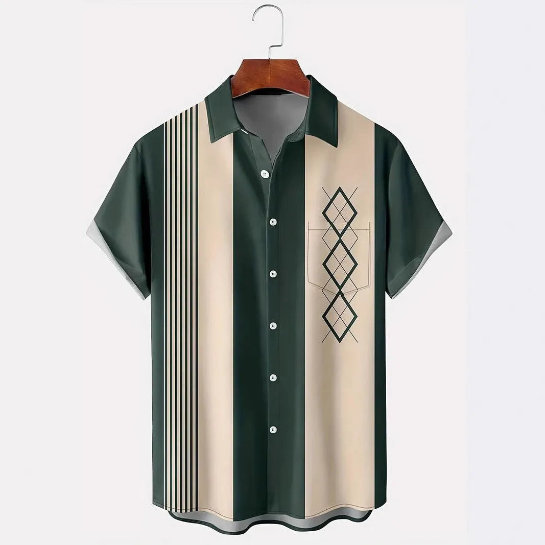 Men's loose fit plaid short-sleeved shirt with lapel in polyester fabric