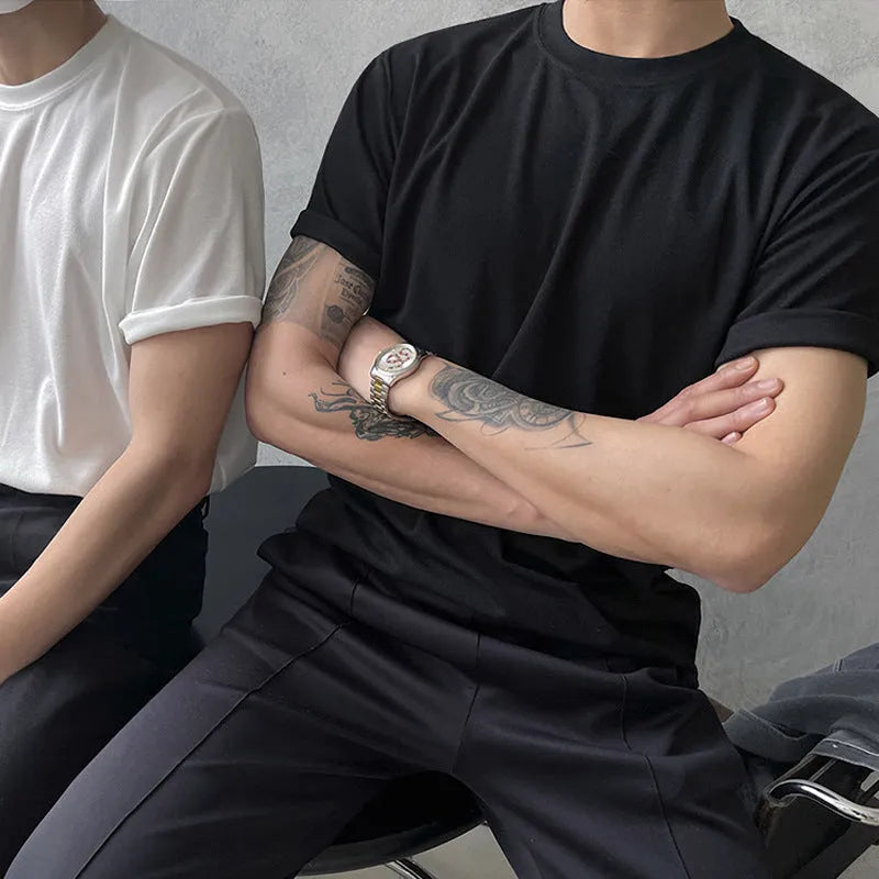 Men's slim-fit cotton t-shirt in white or black with round neck and short sleeves