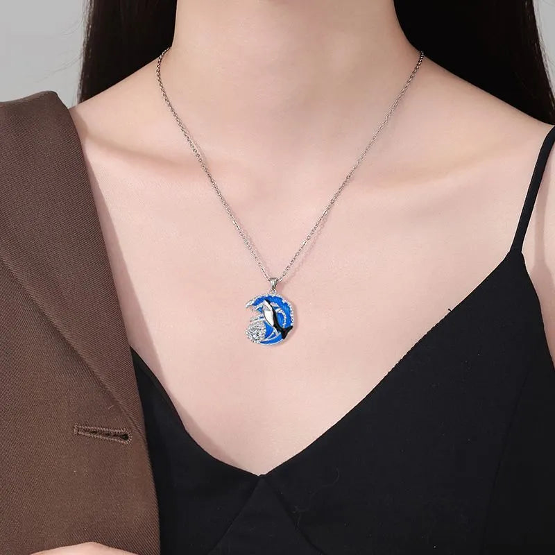 Shark pendant necklace for women with adjustable 41-50cm copper chain