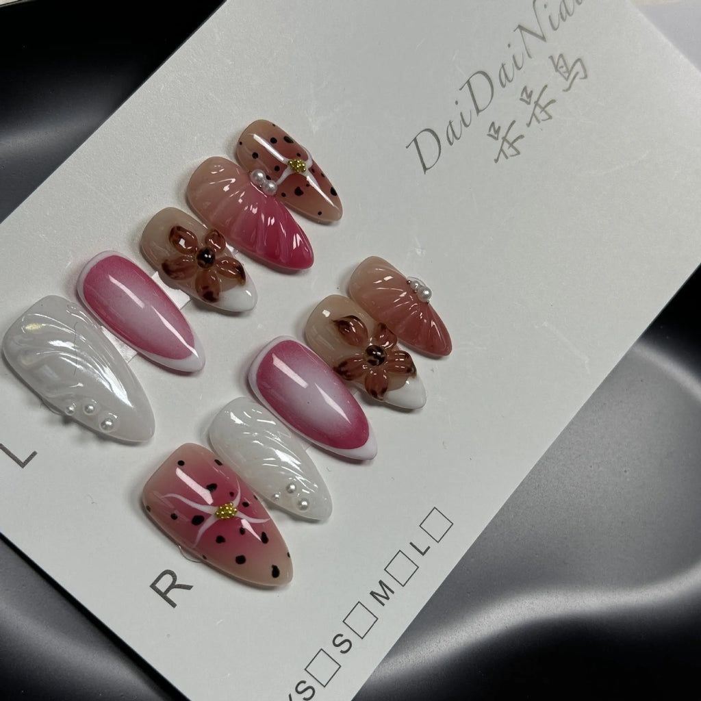Hand-painted 3D carved nail beauty patches in candy colours for almond nails in sizes XS to L.