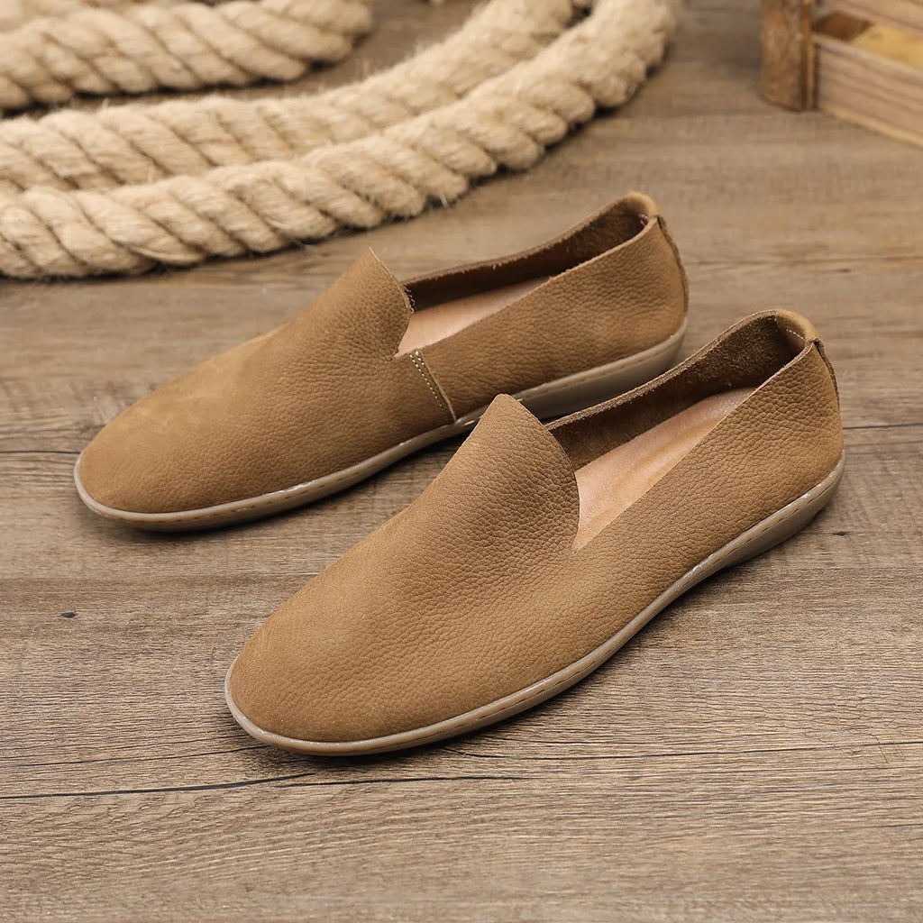 Handmade men's shoes with cowhide lining and rubber soles in khaki colour