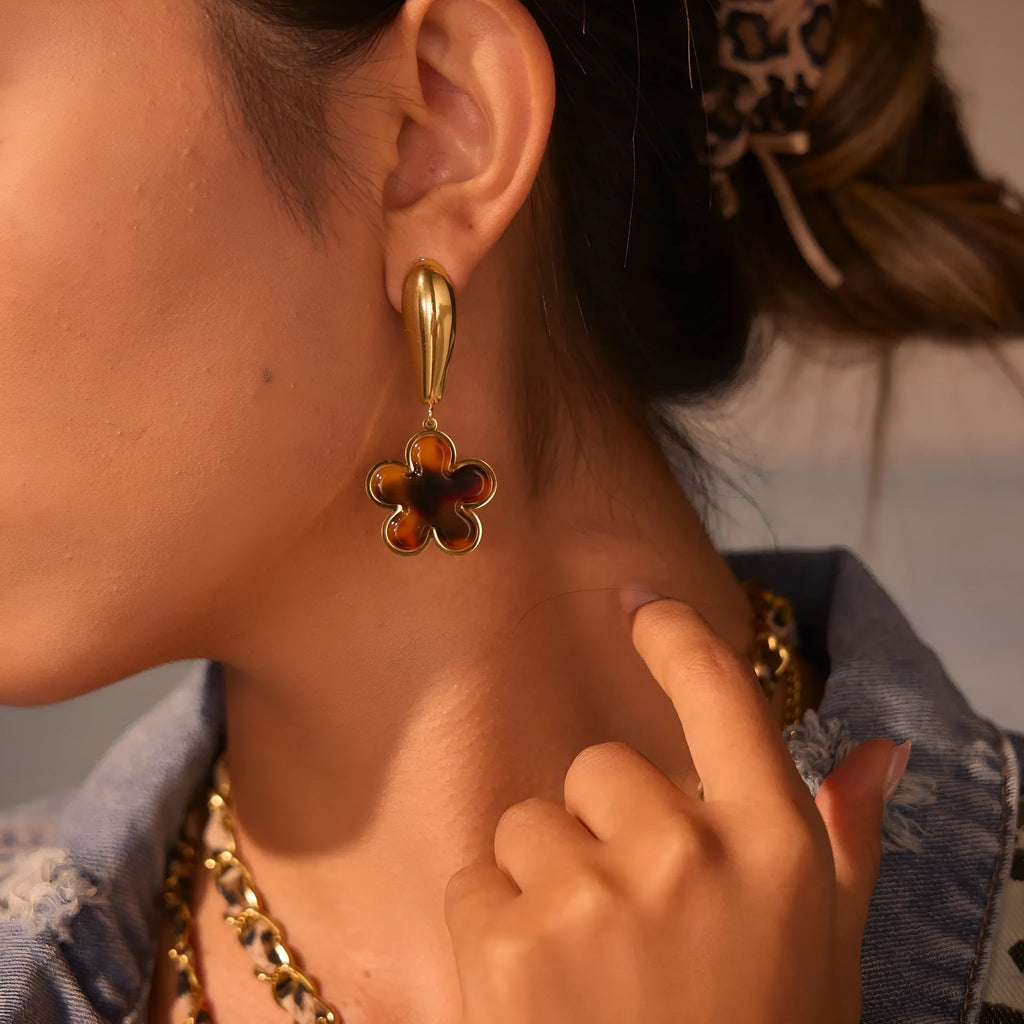 Tortoiseshell resin hawksbill colour earrings with stainless steel 18K gold electroplating in heart and flower shapes