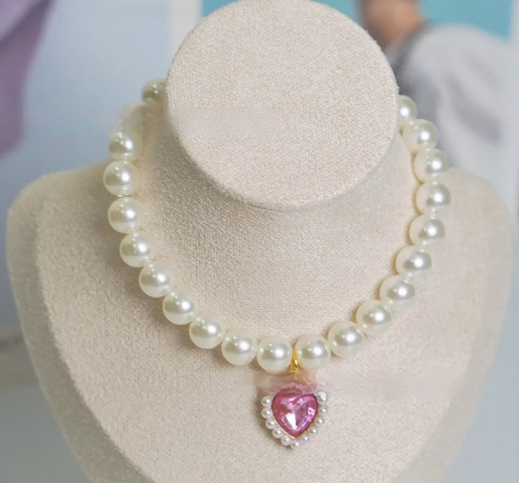 Pearl necklace cat collar with love gem charm in monochrome, available in six colours and 15-30cm sizes