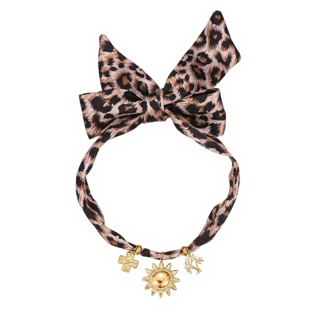 Geometric pendant stainless steel necklace with 18K gold plating and adjustable 41-50cm chain