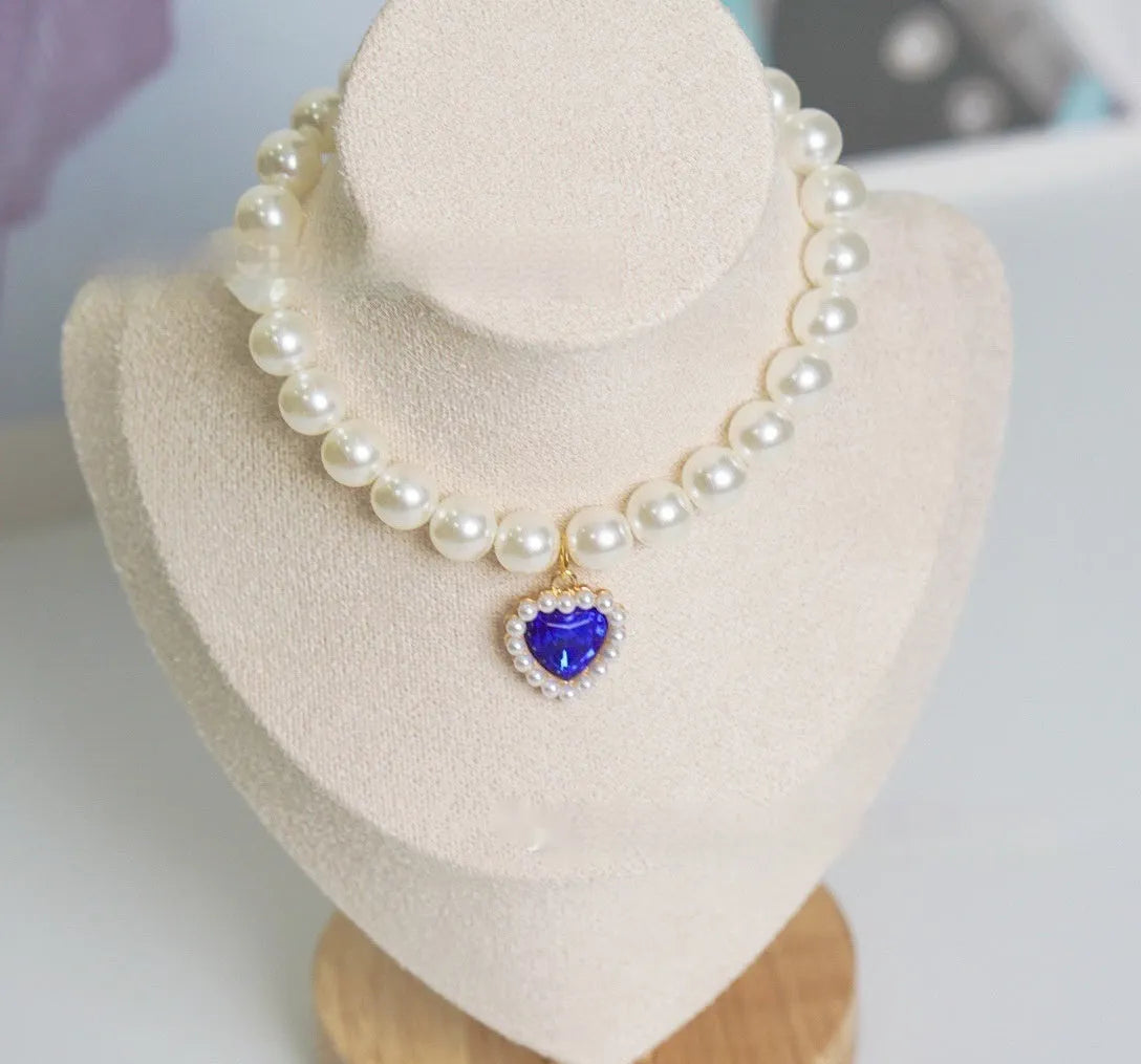 Pearl necklace cat collar with love gem charm in monochrome, available in six colours and 15-30cm sizes