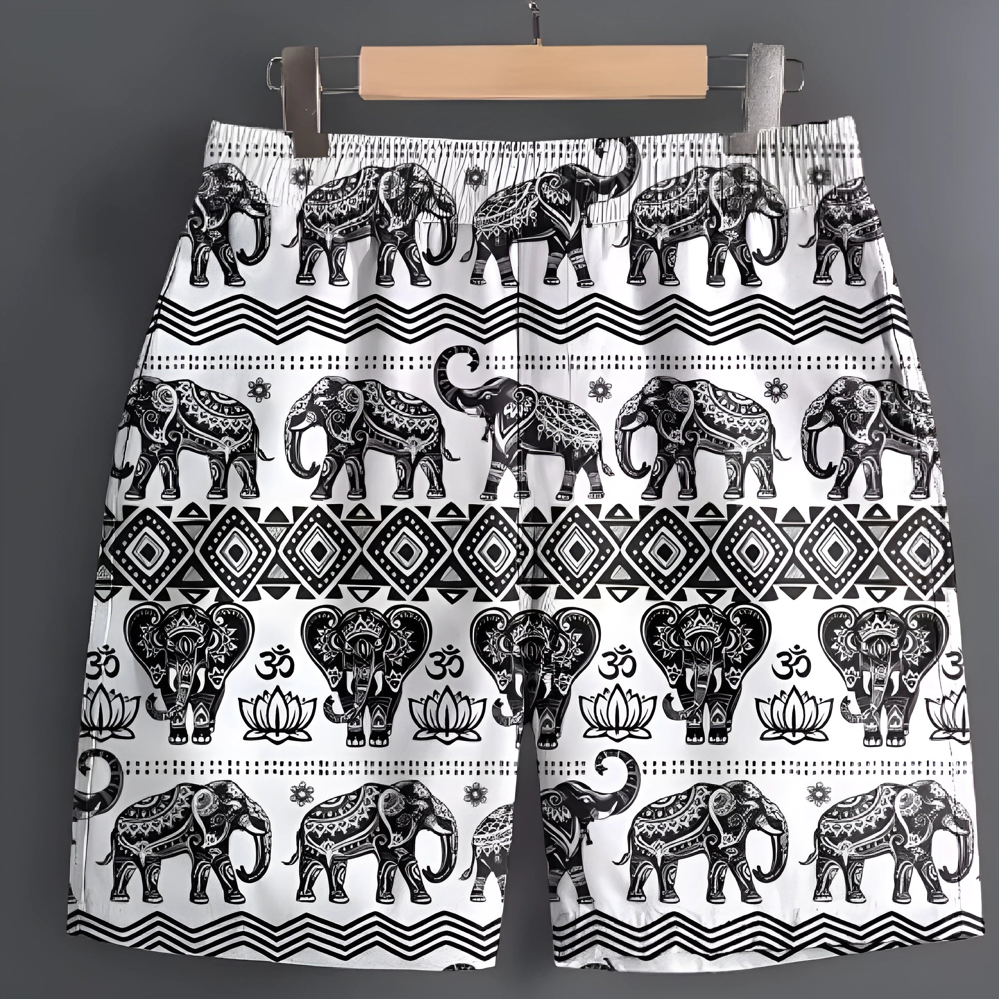 Men's casual outdoor shorts in various patterns including stripe and plaid, sizes S to 5XL
