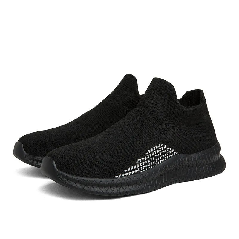 Men's white popcorn flyknit low-top casual sneakers on a plain background