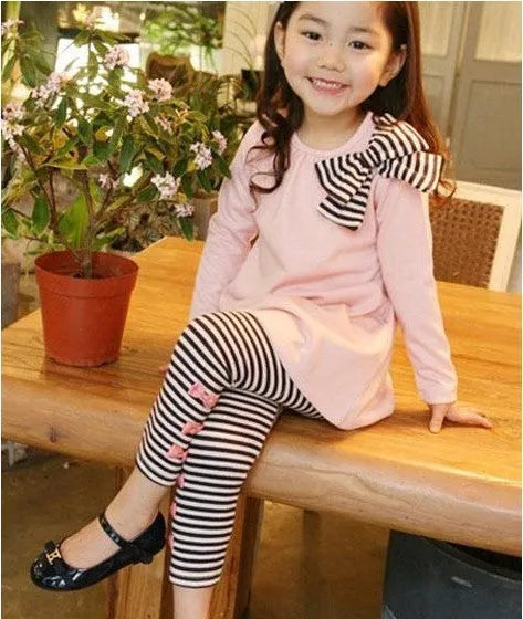 Pink cotton girls clothing set available in sizes 110cm, 120cm, 130cm, and 140cm