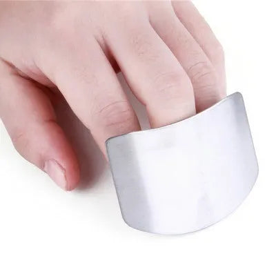 Stainless steel finger guard for kitchen vegetable cutting protection