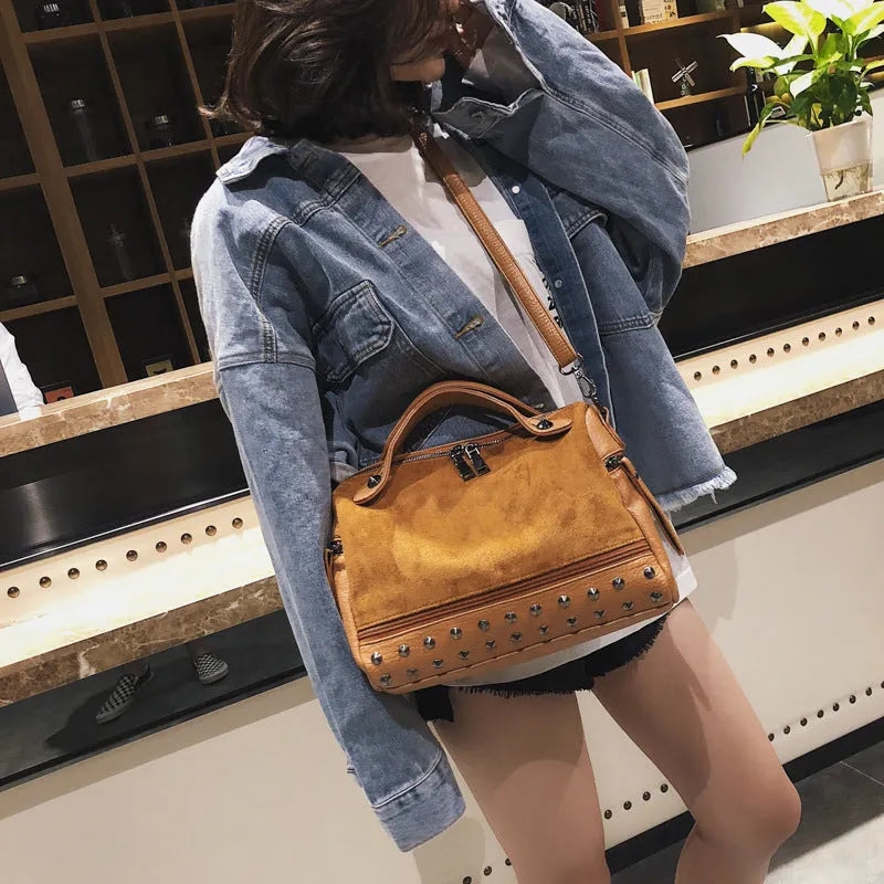 Soft PU women's casual tote shoulder bag with large capacity and smooth zipper closure