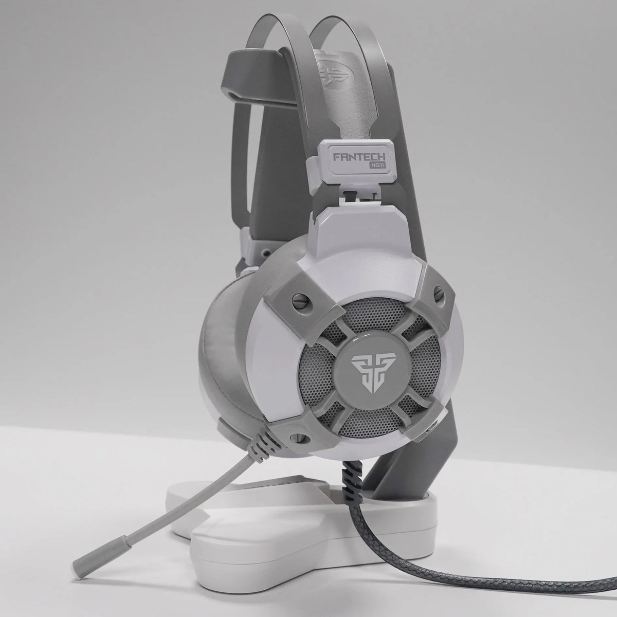 Black FANTECH HG11 gaming headset with microphone and RGB lighting