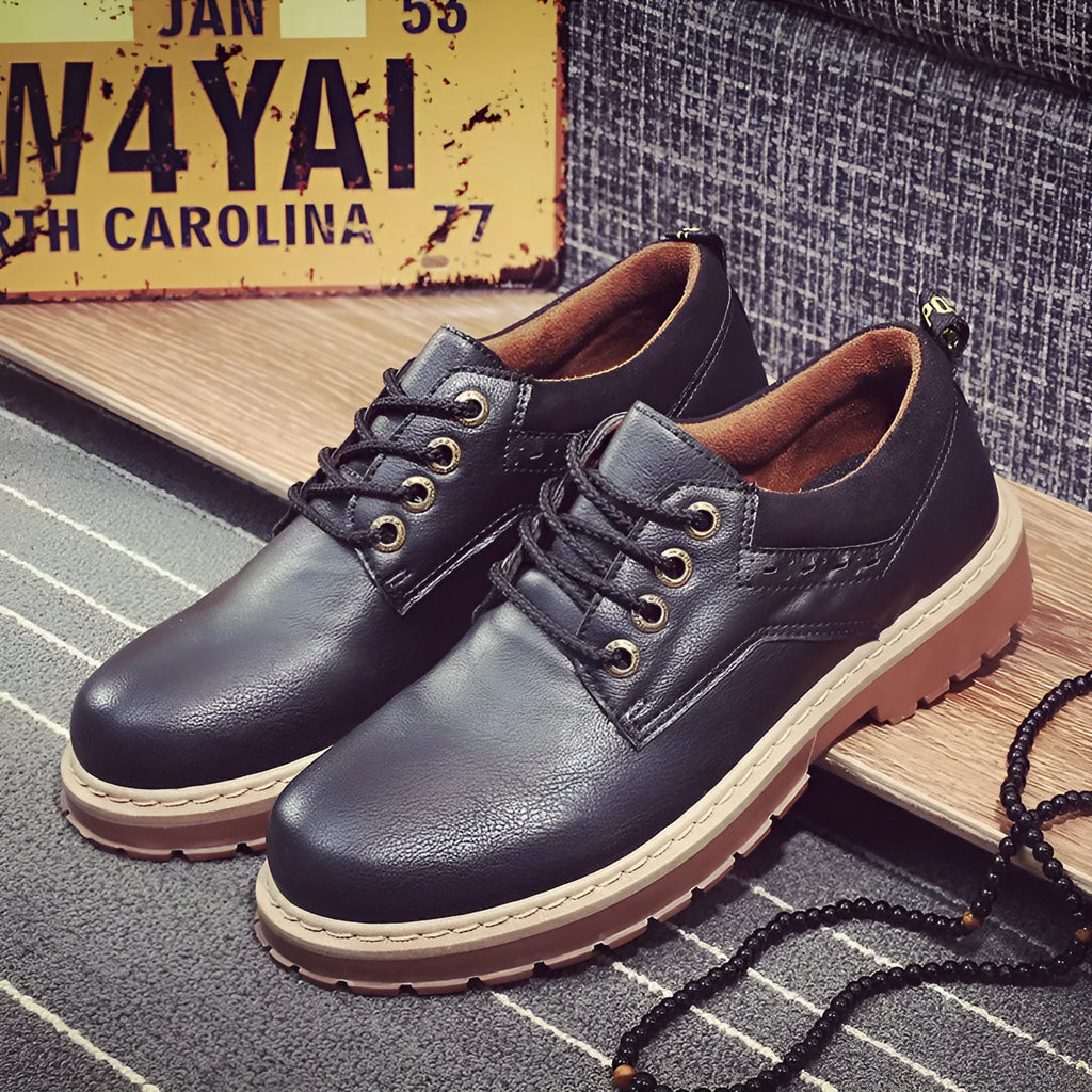 Men's round-toe casual lace-up shoes in artificial PU with rubber sole and textile lining