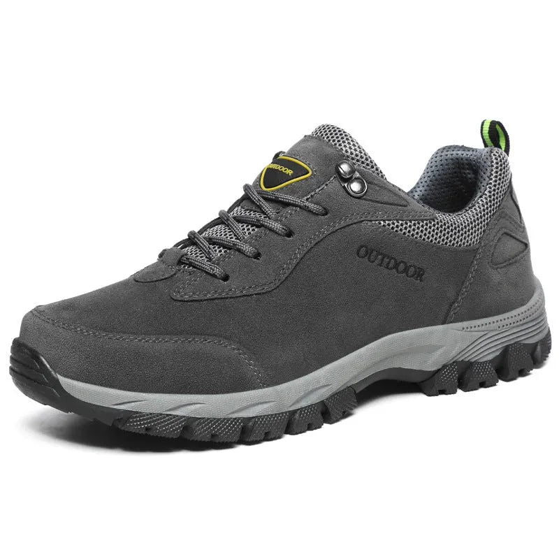 Men's low-top outdoor hiking shoes in army green, showing casual design and flexible viscose sole.