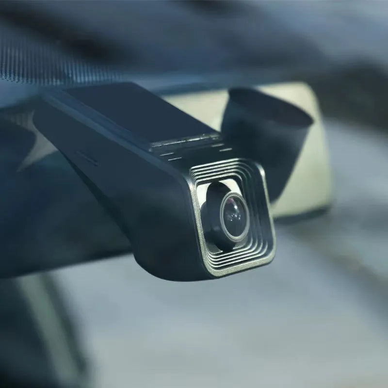 V4 ACC specification HD night vision driving recorder with 1080p camera and mobile app connectivity