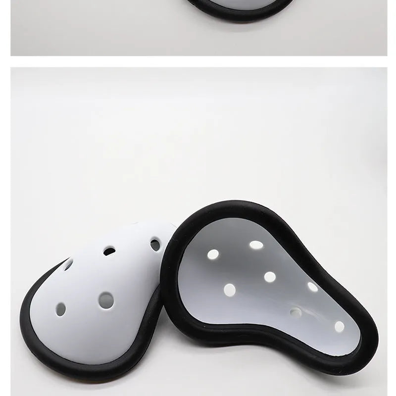 Rubber sports groin protector for adults and children, used in boxing, Sanda, hockey, and rugby.