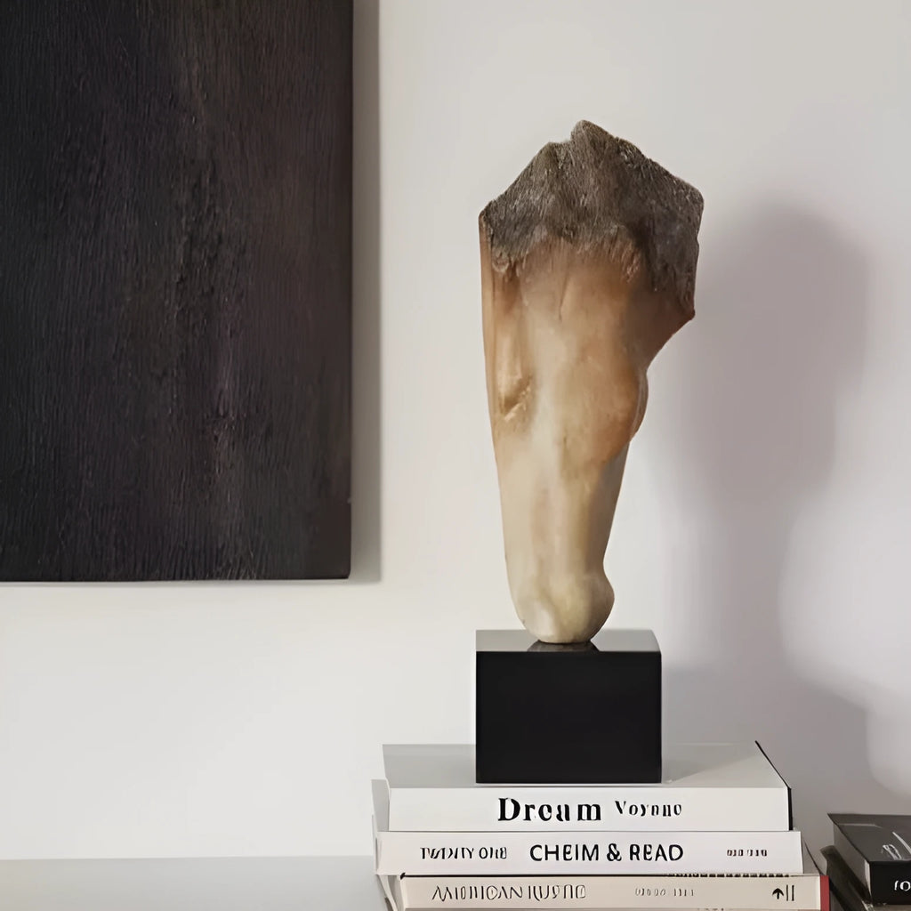 French retro style abstract horse head resin sculpture for desktop display, 50cm tall.