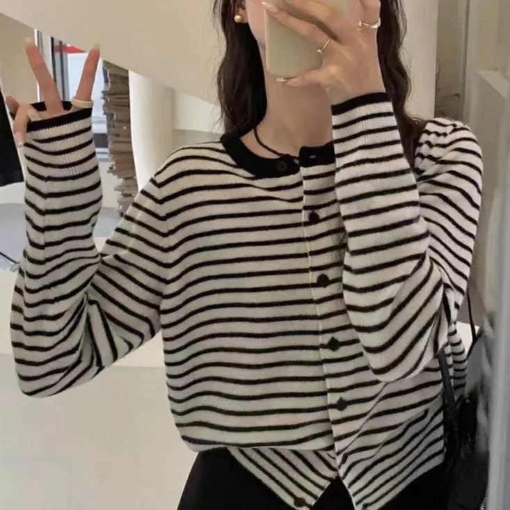 Women's dark grey striped cardigan coat with white stripes and slim fit 40cm length