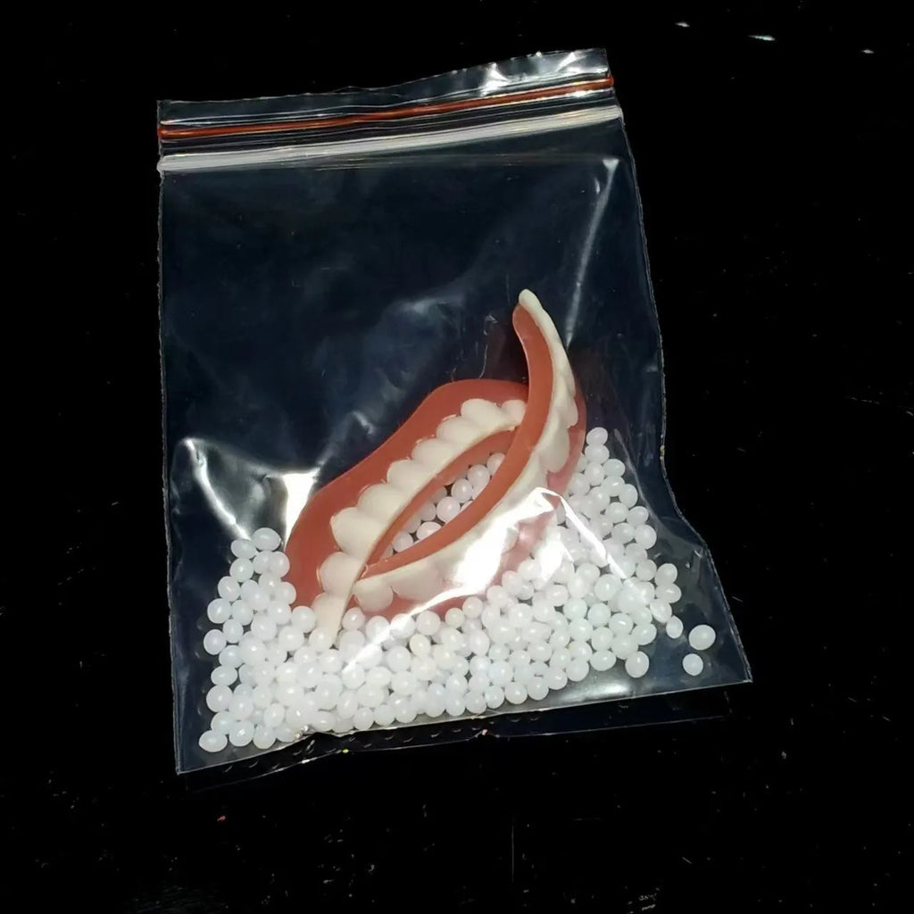Silicone simulation smile dentures tooth socket in colour box packaging