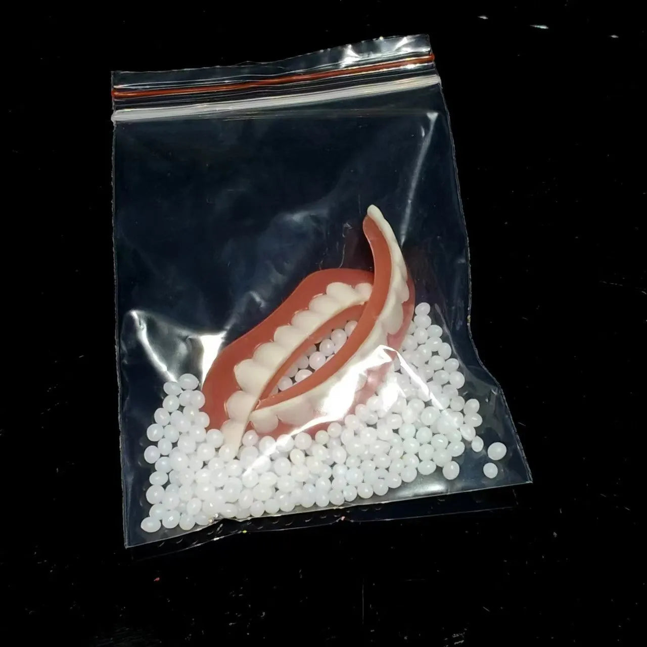 Silicone simulation smile dentures tooth socket in colour box packaging