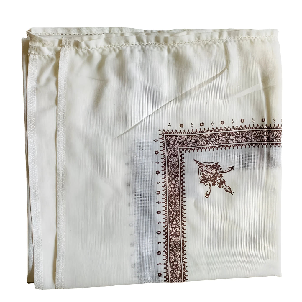 Printed square polyester scarf measuring 138x138 cm in multiple colour options