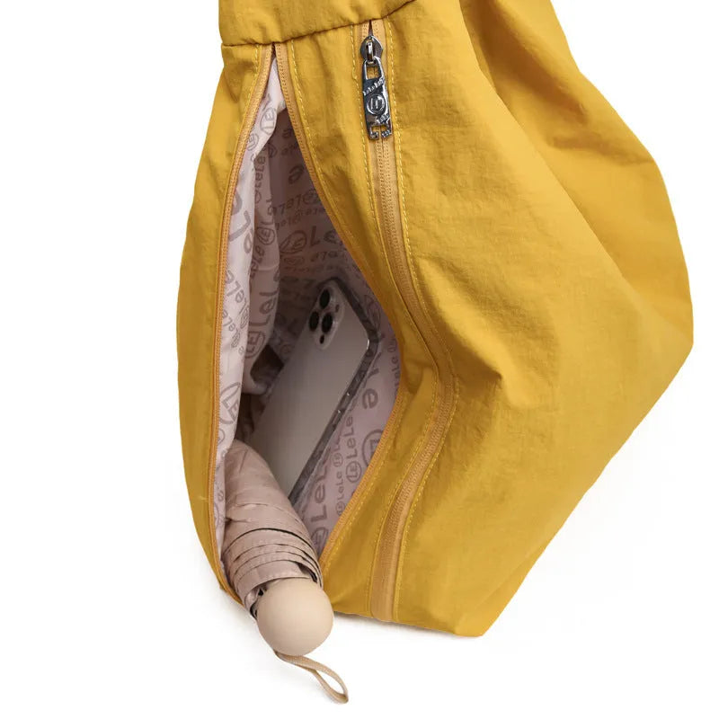 Women's heart-shaped nylon underarm bag in black, blue, khaki or yellow colour with large capacity