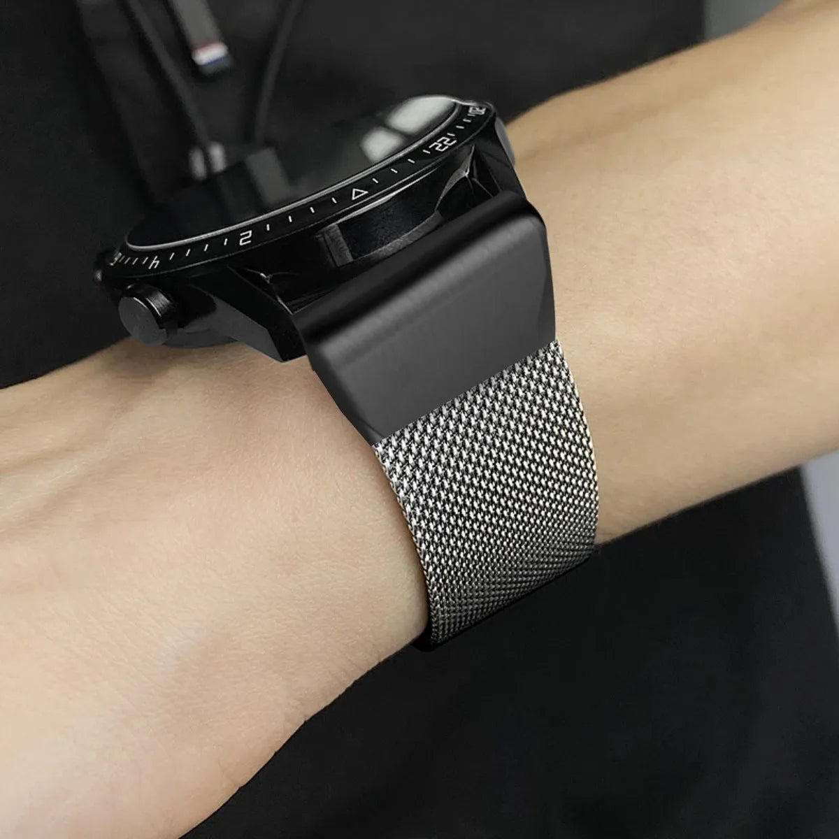 Stainless steel Garmin Fenix watch strap with built-in card slot in silver colour