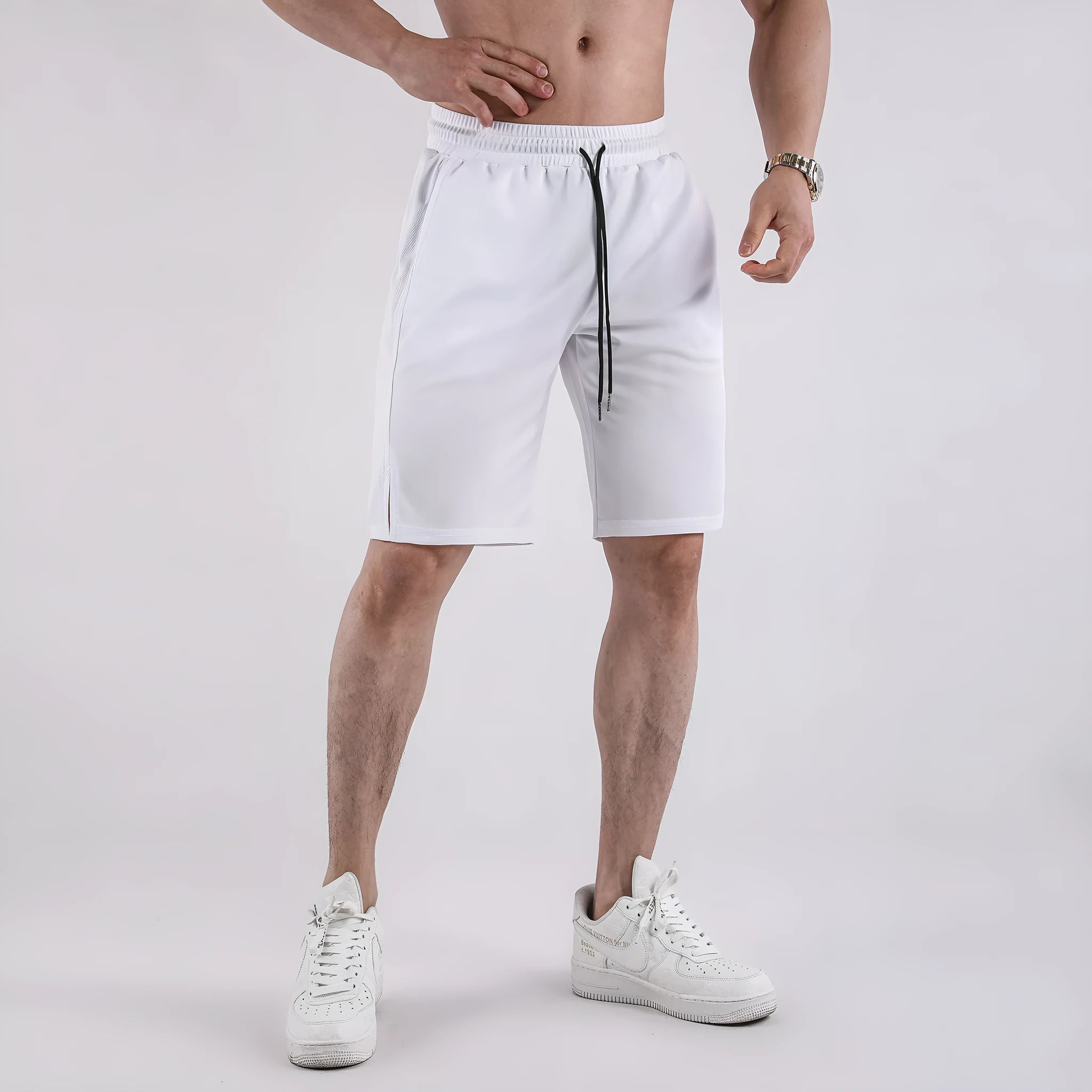 Men's white quick-drying mesh fitness shorts with elastic waistband