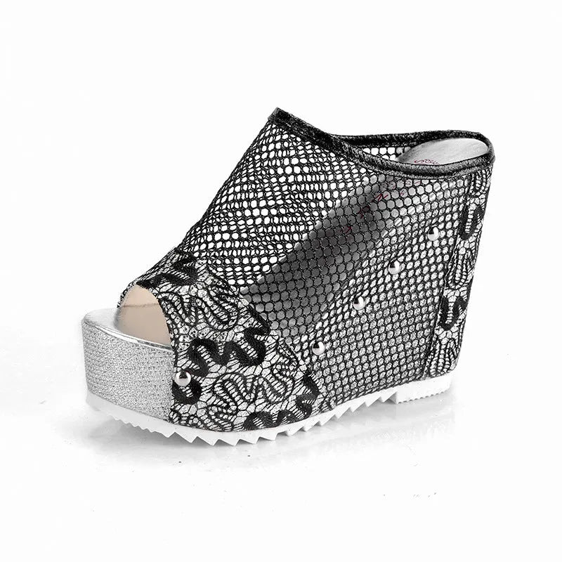 Korean style women's chunky heel platform flip-flops with hollowed-out heel and mesh upper in black.