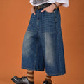Men's loose straight fit jeans shorts in blue denim with fifth pants length for summer casual wear