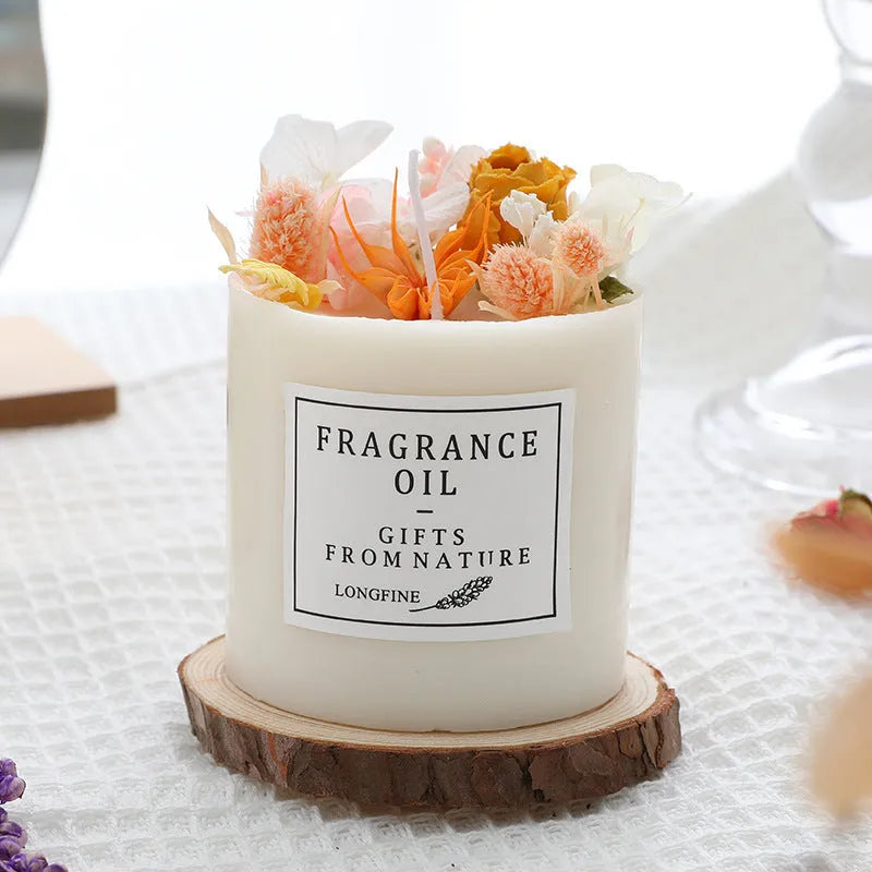 Dried flowers decorated aromatherapy candle in various scents with gift box packaging option
