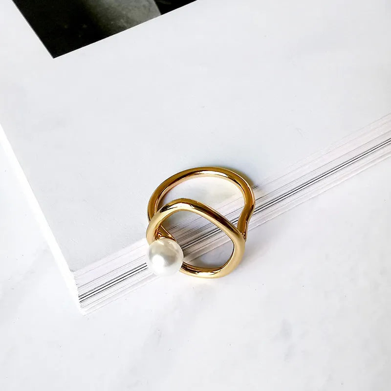 Adjustable gold plated faux pearl ring for women with minimalist Korean style open band and geometric design