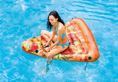 Pizza-themed inflatable surfboard recliner measuring 175cm for pool and beach use