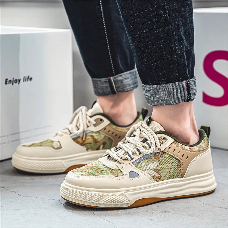 Canvas casual shoes with flat heel in Milan green and beige colour options