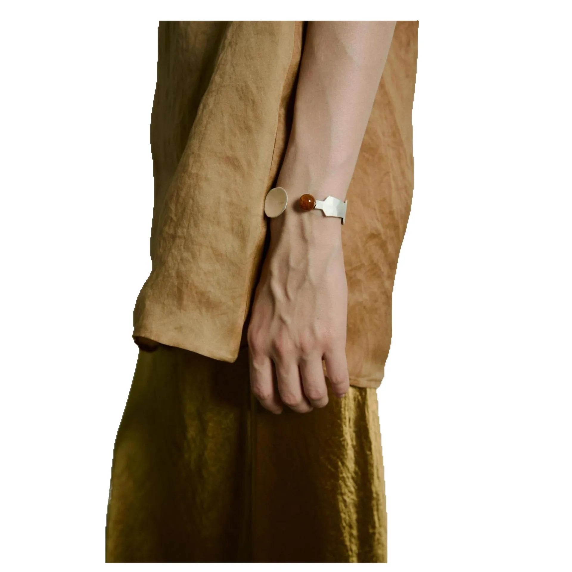 Silver tone alloy ring and bracelet set with a small stewed pork motif on diamond-shaped charms.