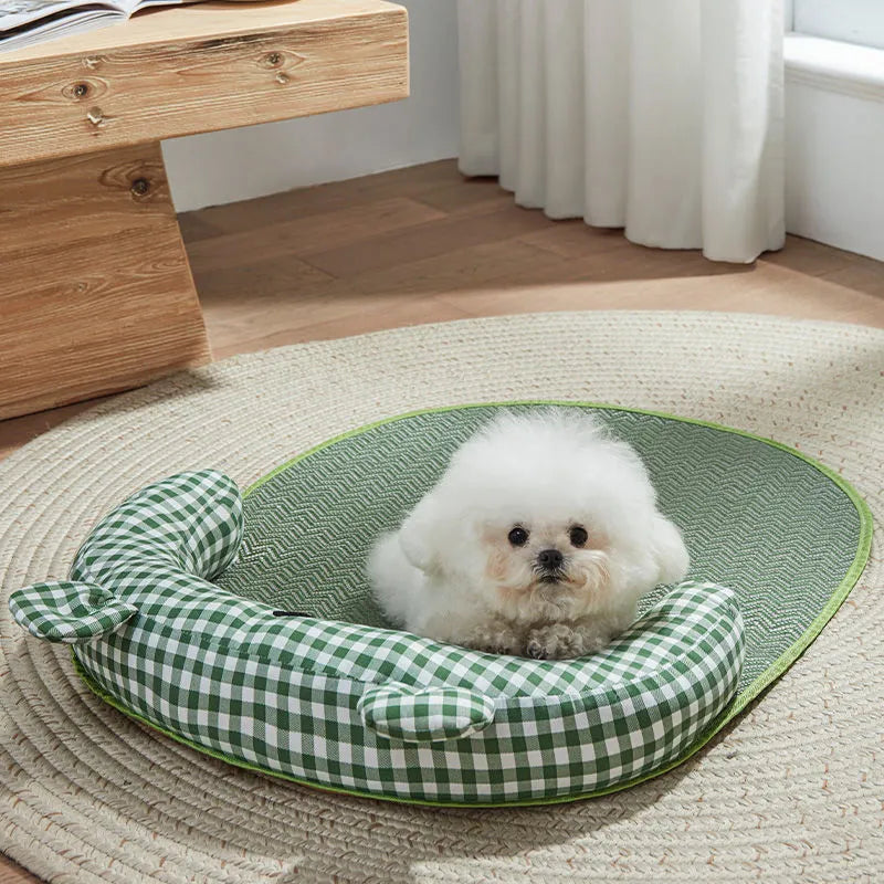 Green reversible dog mat showing cooling gel side and fleece side, with size options S, M, L, XL.