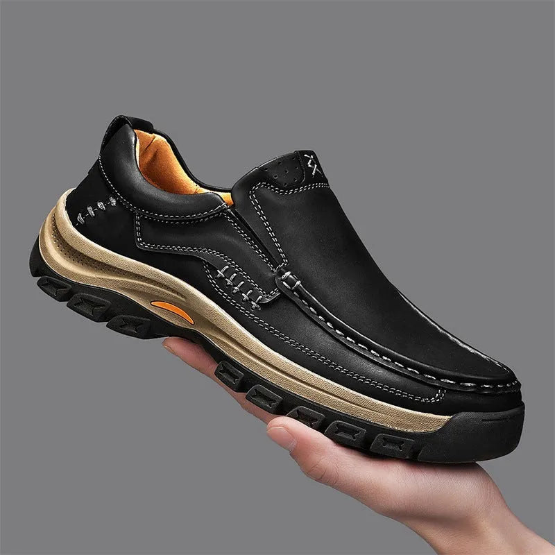 Men's black PU leather mountaineering shoes with thick rubber sole and round toe design for outdoor hiking