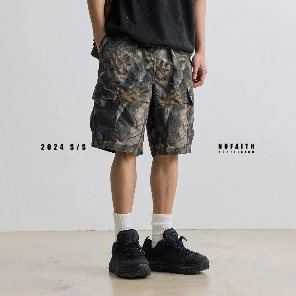 Loose straight-leg denim shorts with elastic waistband in black and army green colours