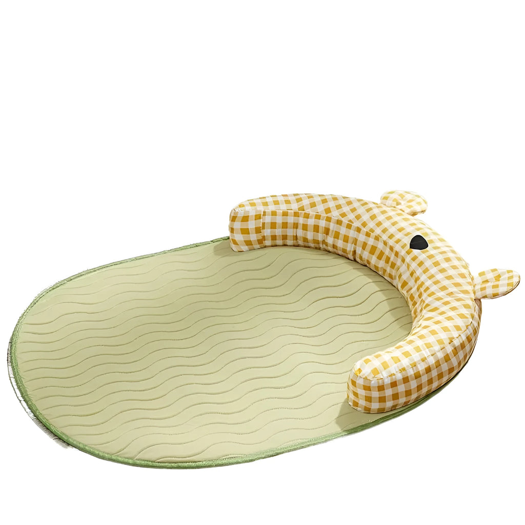 Green reversible dog mat showing cooling gel side and fleece side, with size options S, M, L, XL.