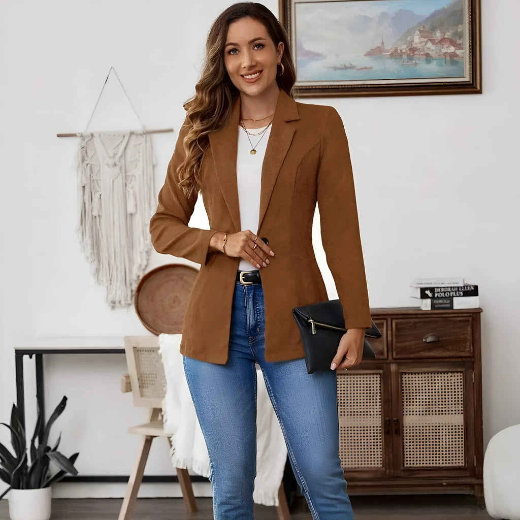 Brown men's single-breasted leisure suit coat with lapel and long sleeves.