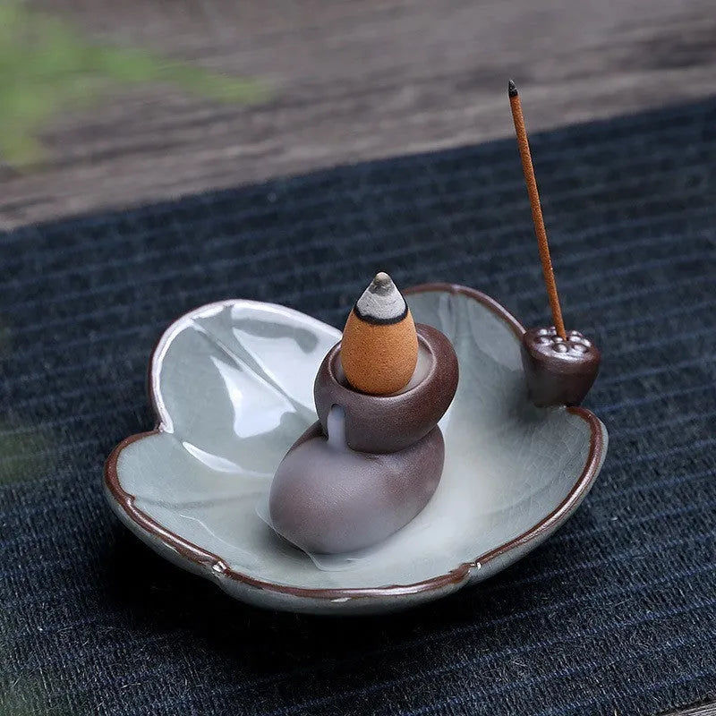 Purple clay ceramic reverse flow incense burner with Ge kiln process and new Chinese style design