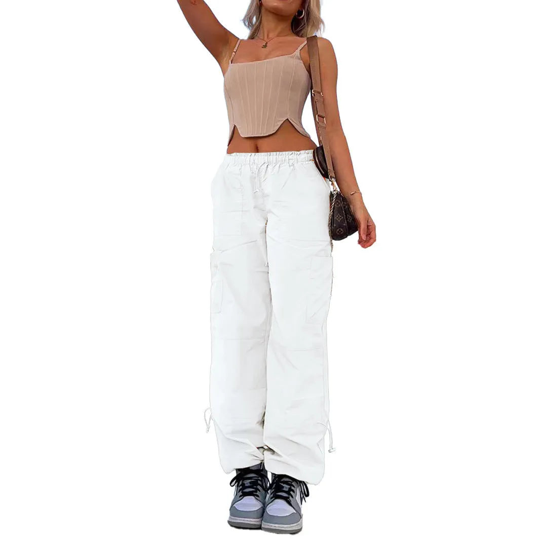 Straight-leg multi-pocket cargo casual pants in a loose fit, shown in khaki colour