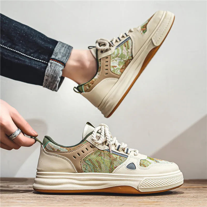 Canvas casual shoes with flat heel in Milan green and beige colour options
