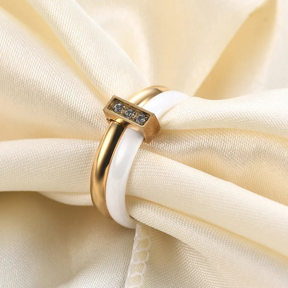 Ceramic geometric ring for women with zirconium stones and glossy stitching, 6mm width