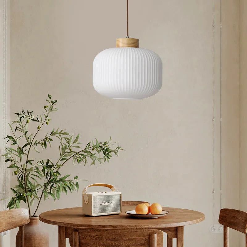 Retro Nordic-style wooden pendant light or art chandelier for a bedroom.