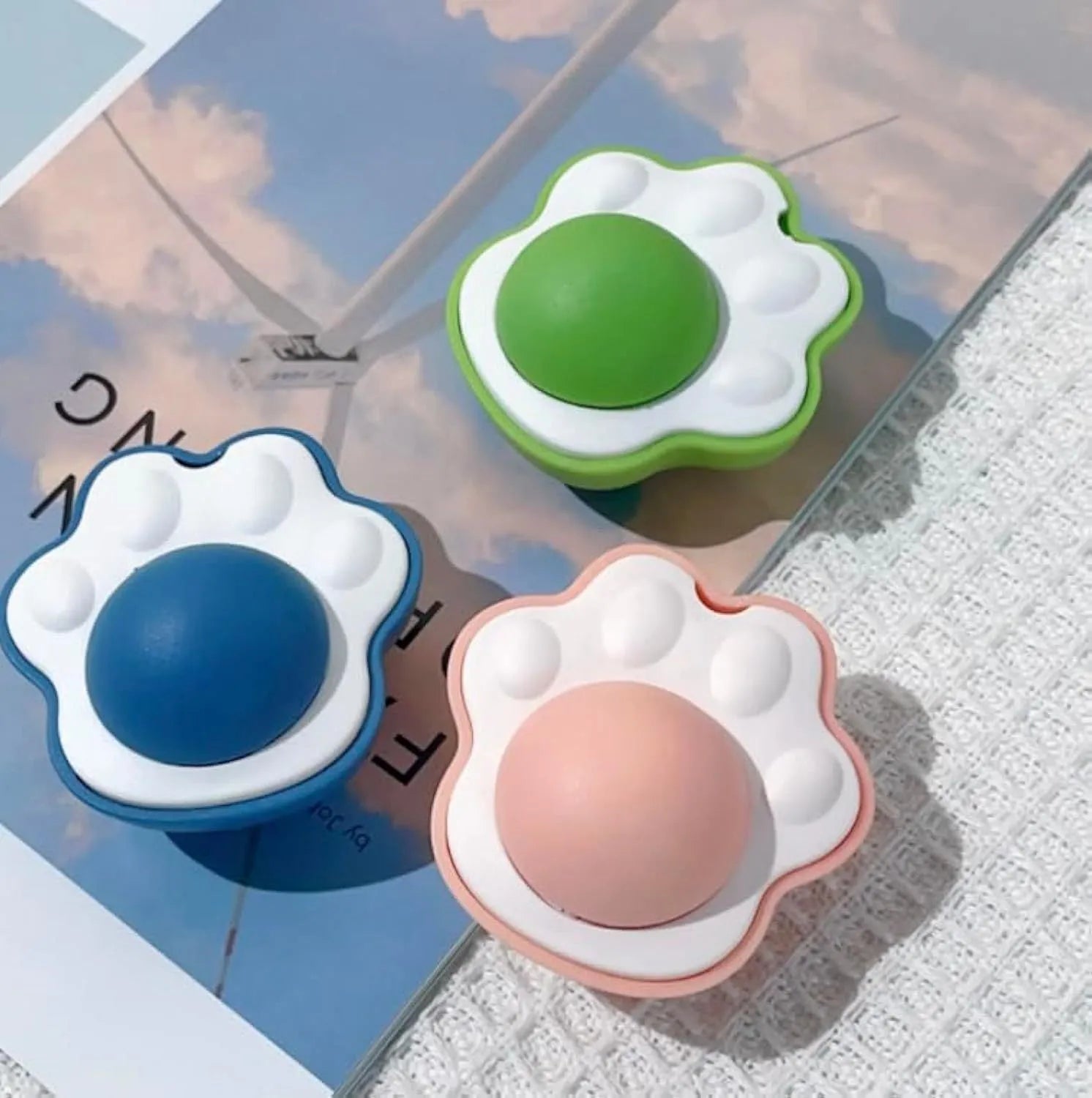 Blue, green, and pink catnip balls for feline dental chew toys measuring 45mm